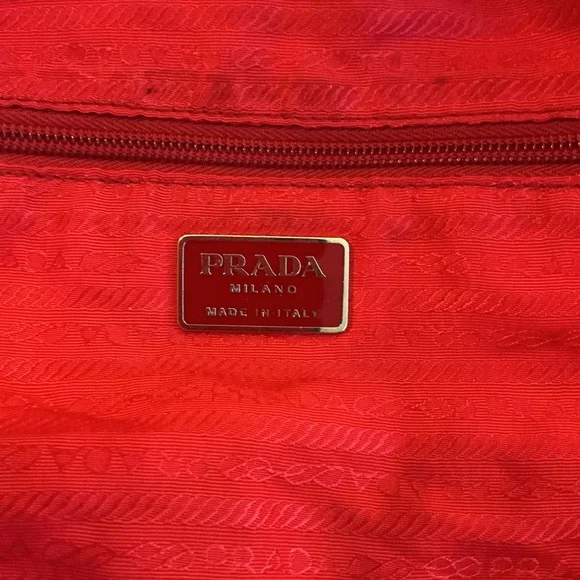 PRADA Nylon Red Messenger Crossbody Bag w/ Shoulder Strap Vintage Authentic - Picture 5 of 16